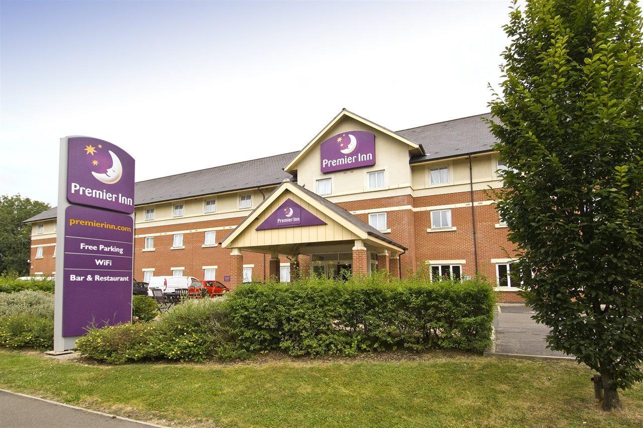 Premier Inn Gatwick Crawley Town West Dış mekan fotoğraf