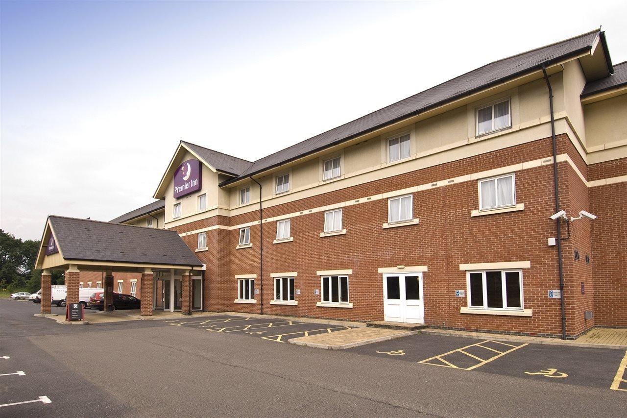 Premier Inn Gatwick Crawley Town West Dış mekan fotoğraf